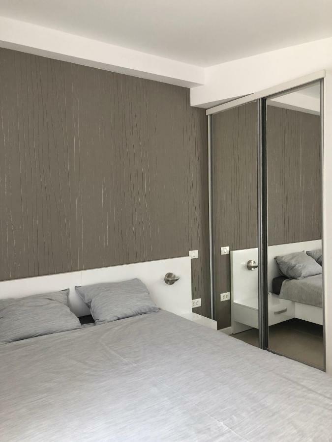 Le Reve Apartment Mamaia Nord Екстериор снимка