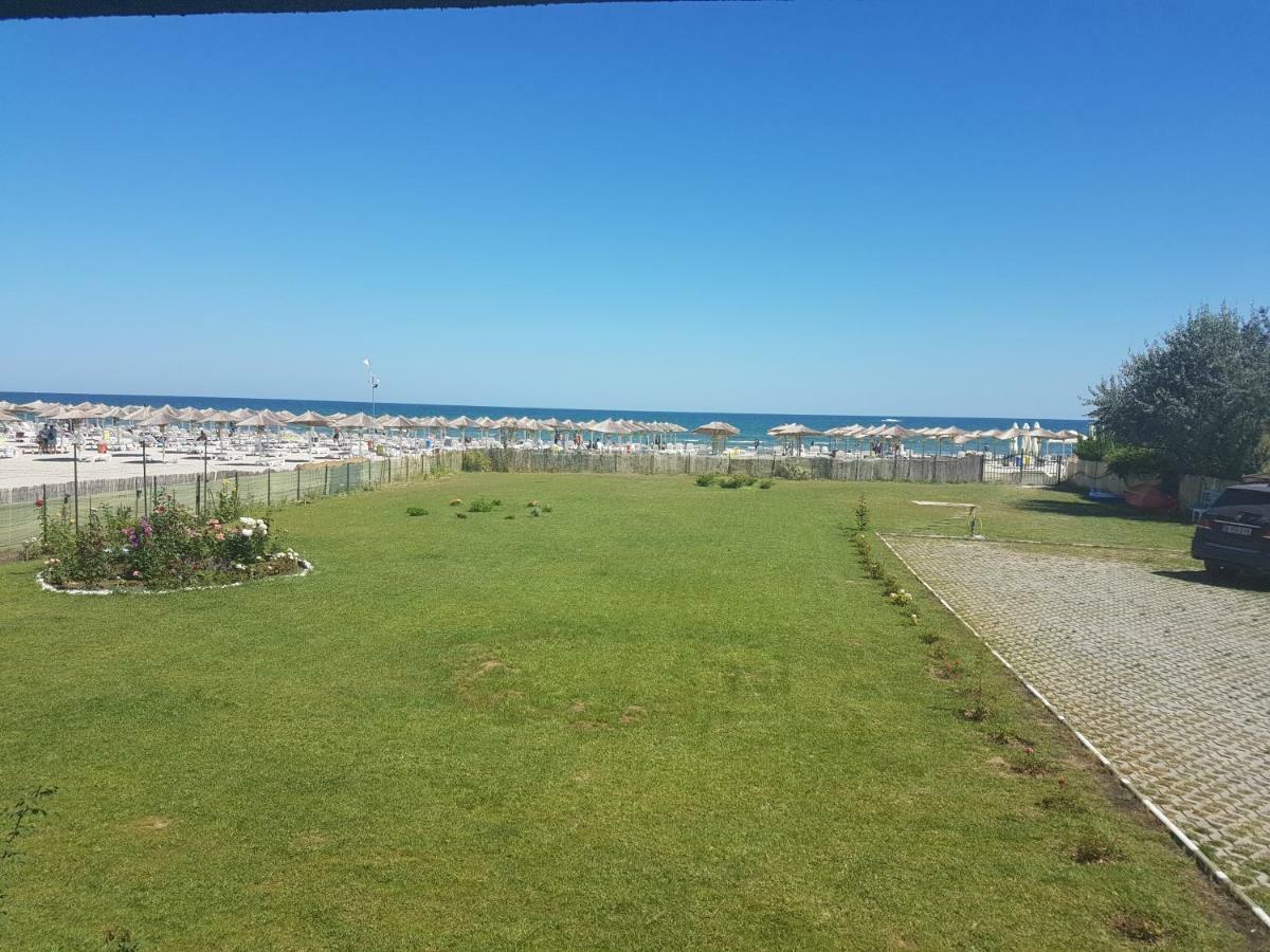 Le Reve Apartment Mamaia Nord Екстериор снимка