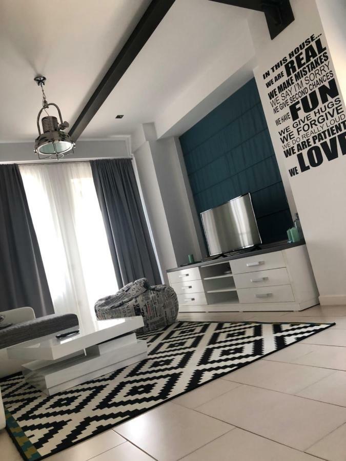 Le Reve Apartment Mamaia Nord Екстериор снимка